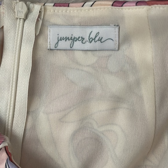 Silky floral print mini skirt - Picture 3 of 5